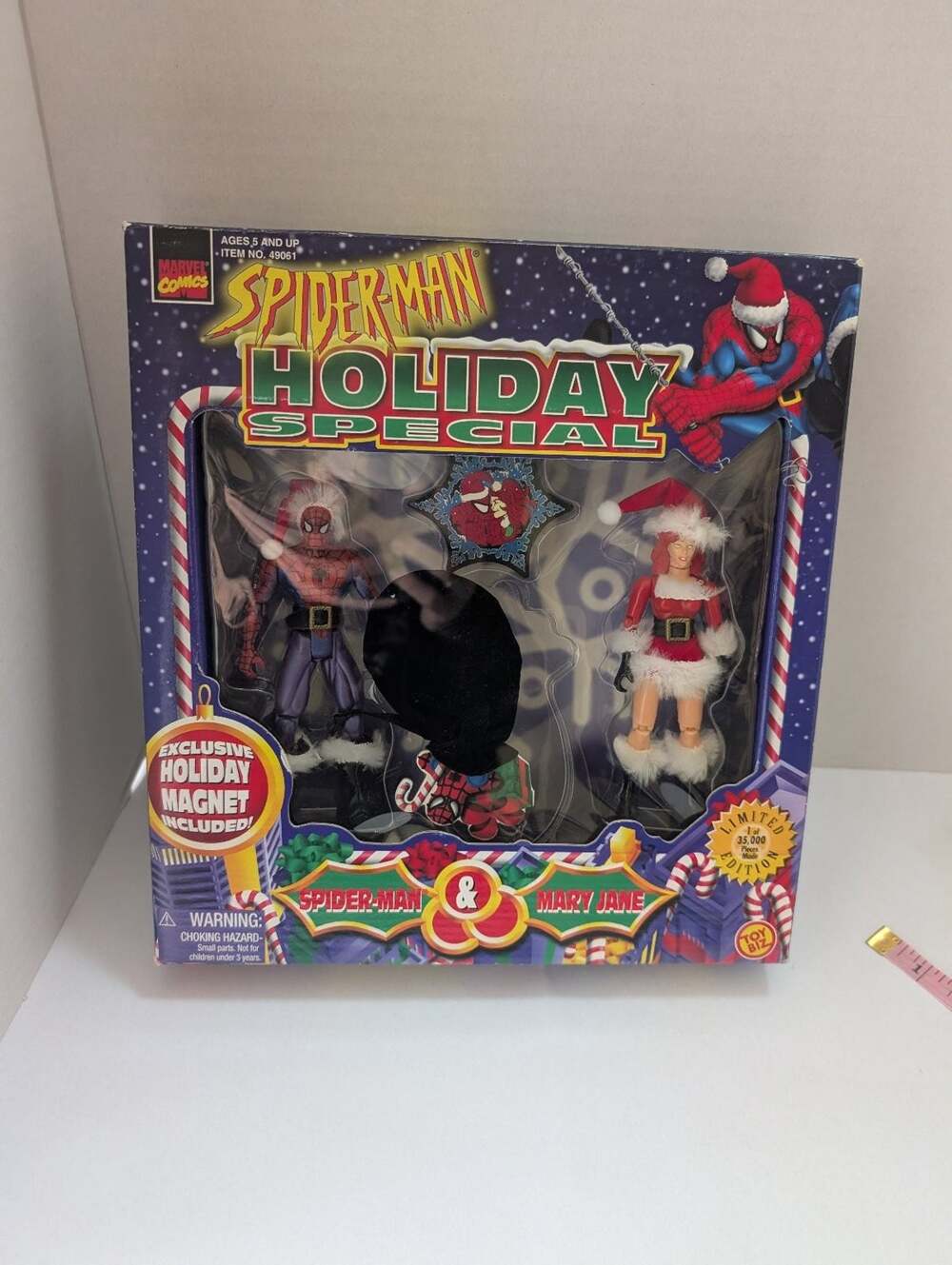 New Toy Biz Marvel Spider-Man & Mary Jane Holiday Special Action Figures 1997